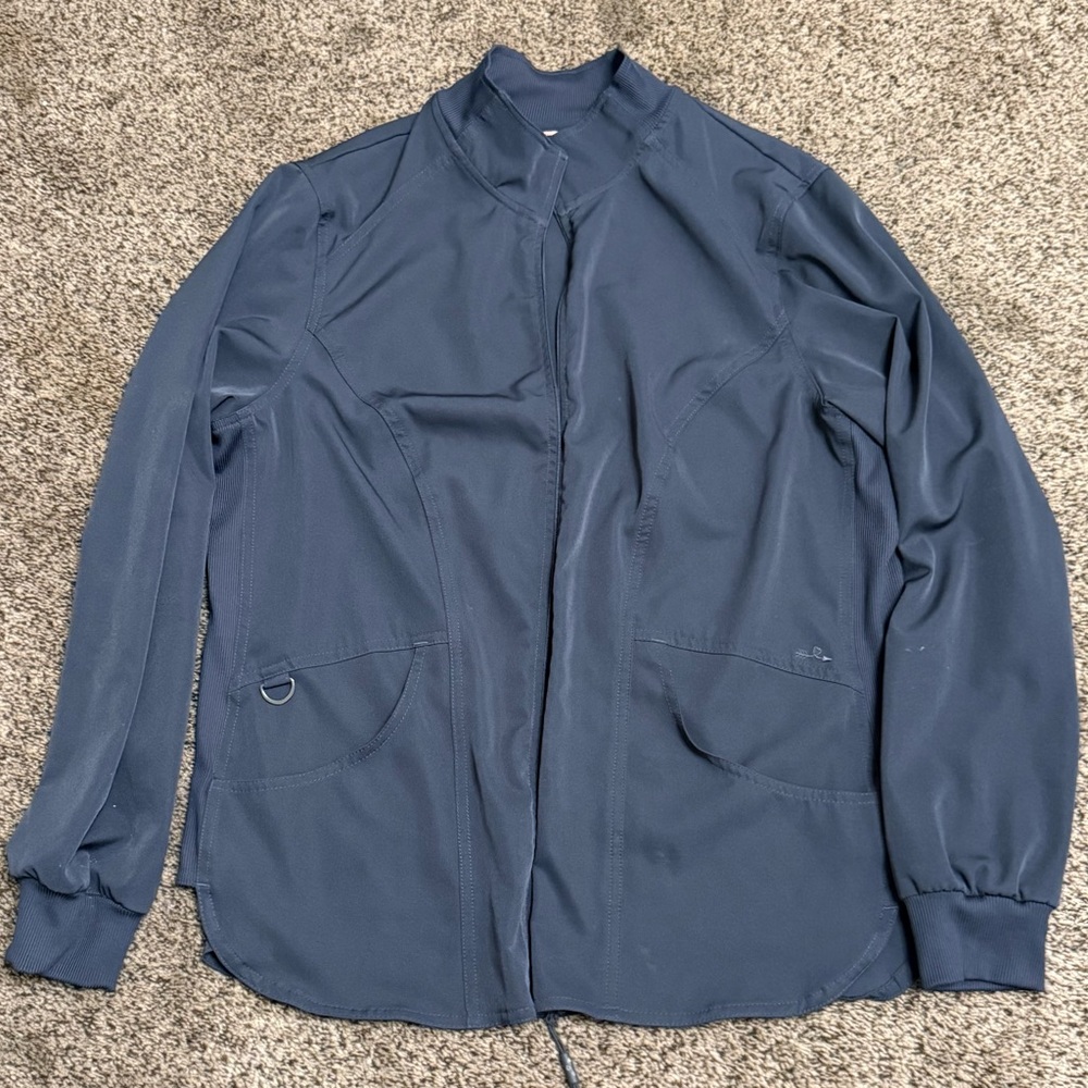 Gray Utility Jacket with Relaxed Fit and Sturdy Fabric